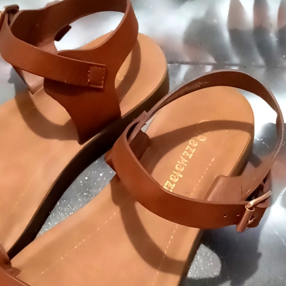 Razzmatazz sandals - Picture 3 of 8